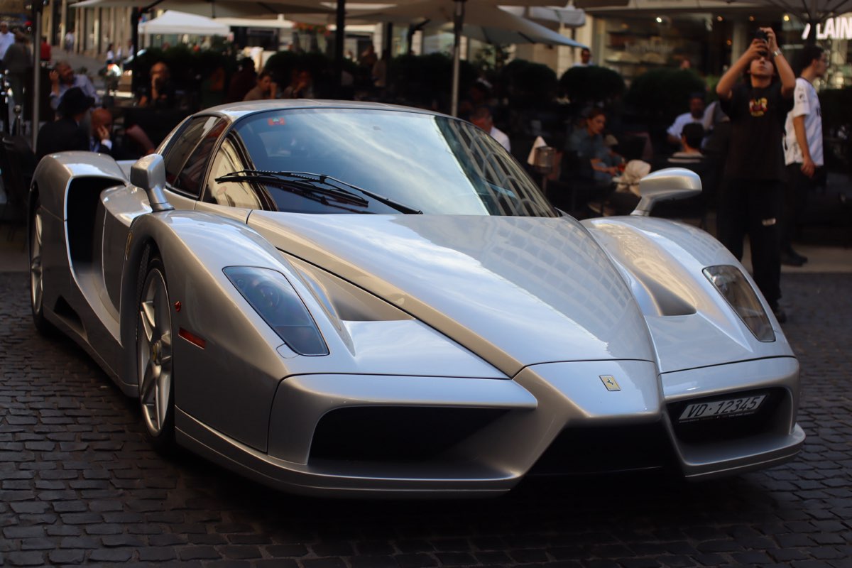 Automobile